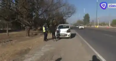 Tres autos chocaron en una avenida clave de Salta en plena hora pico: el motivo que lo agravó