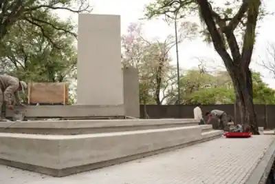 Invierten millones en el monumento a Sarmiento y planean inaugurarlo el 11 de septiembre