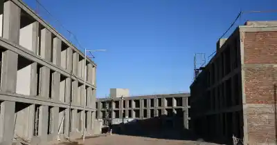 Reactivarían un complejo de viviendas parado hace años, pero hay un requisito que nadie esperaba