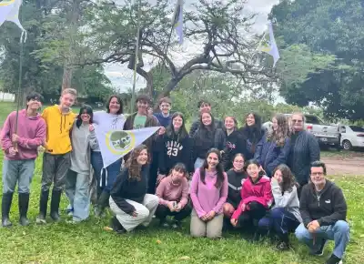 Un jardín para atraer a las mariposas nativas: qué plantas piden los alumnos de Corrientes