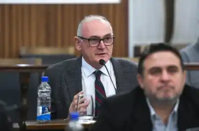 El senador que impulsó la ley de Consorcios Camineros salió a responder las críticas