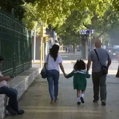 Viento Zonda: suspenden las clases en tres departamentos de San Juan