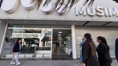 Reabrió Musimundo en Corrientes, pero solo para cobrar: la audiencia que define el futuro de 36 empleados