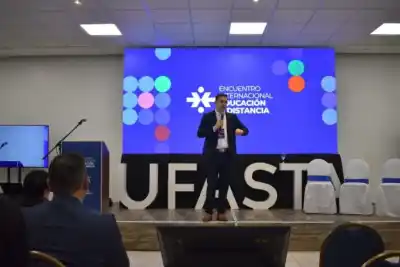 El anuncio del rector de UFASTA que cambia el nombre de la educación a distancia
