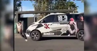 Simularon un atropello para vender entradas y las familias de víctimas viales estallaron