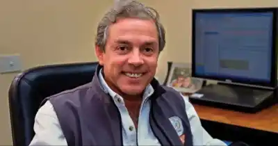 El ingeniero de la UNSJ que ahora maneja las minas de oro y plata de Austral Gold