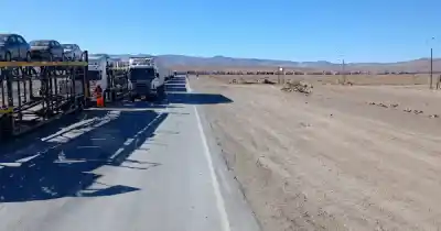El Paso de Jama colapsó: 15 kilómetros de camiones varados y tres muertes sin confirmar