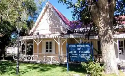 Cuatro salas, una sola ciudad: la nueva muestra que renueva el arte en Trelew