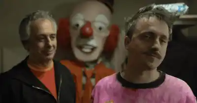 La verdad detrás de la sonrisa: el payaso que regresa a Rosario para enfrentar su pasado