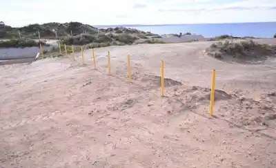 Playa Kaiser reabrió, pero ya no se puede entrar por cualquier lado