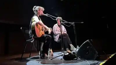 Dos figuras del under argentino llegan a Posadas con un formato íntimo que rompe el recital clásico
