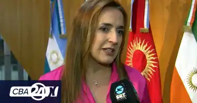 La vicegobernadora defendió a la Legislatura por el caso Flores y apuntó contra la UCR