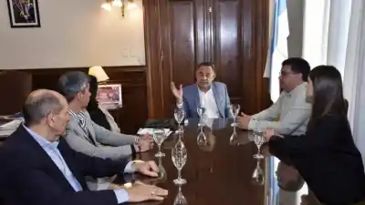 El ministro Amado se reunió con organizaciones de Yerba Buena para coordinar acciones territoriales