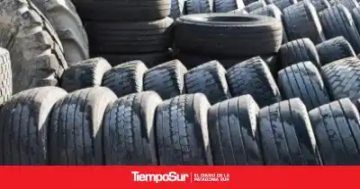 Cambiaron la ley de neumáticos fuera de uso y hay un área que ya no los controla