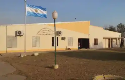 Un pueblo guarda la memoria de su escuela: la anécdota que faltaba para los 75 años