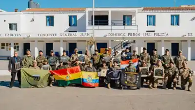 Entrenaron un mes en la montaña y ahora son los primeros operadores internacionales del país