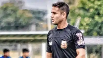 El árbitro que lleva a La Mona en las tarjetas vuelve a dirigir a Patronato