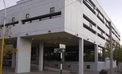Fue a un cumpleaños de 15, apuñaló a dos personas y recibió una dura condena