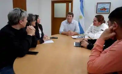 Trabajan en el IPV, pero no consiguen casa propia: el pedido que le hicieron al intendente de Rawson