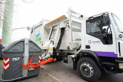 35 contenedores nuevos y un camión de carga lateral: el plan para que Ezpeleta no conviva más con la basura