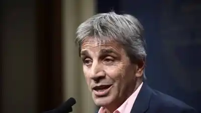 Caputo admitió que en dos años seguirá habiendo gente sin llegar a fin de mes