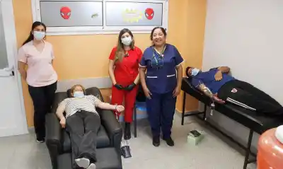 Cada miércoles, el Hospital de Niños espera a los papás para un acto que salva vidas