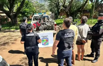 Atacaron a piedrazos a policías y uno de ellos amenazó con quitarse la vida