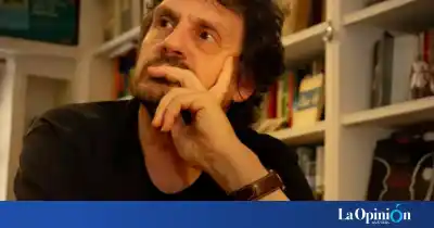 Felipe Pigna traza un paralelo directo entre la dictadura y el plan económico actual