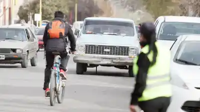 Retrocedió sin mirar y atropelló a una mujer en la senda peatonal: la Justicia confirmó su responsabilidad