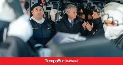 Kast encabezó una demostración naval en el Estrecho de Magallanes: qué maniobras se ejecutaron