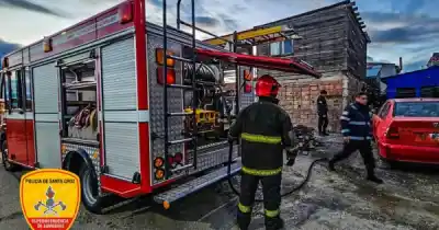 El calor de un calefactor encendido desató el fuego en una vivienda del centro