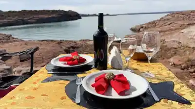 Parecía solo pesca, pero oculta un paseo entre dinosaurios y vino