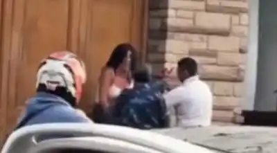 Reclamó por su tatuaje, montó en cólera y terminó ensangrentada en pleno centro