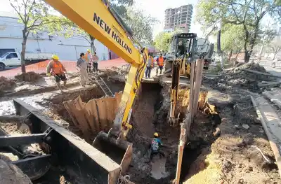 Repararán un caño de 1920 que abastece al centro de Resistencia: cortes de agua por 36 horas
