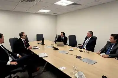 Neuquén ya planifica después de Vaca Muerta: la jugada de Figueroa en EE.UU.