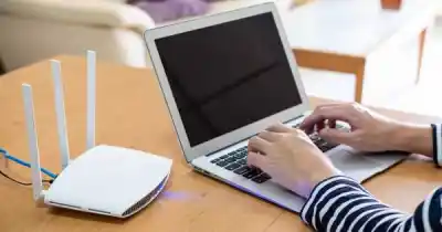 La región que más crece en internet es, a la vez, la que menos accesos tiene por habitante