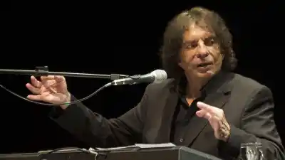 Un clásico de la radio llega a Neuquén: cuándo se presenta Dolina en la Feria del Libro