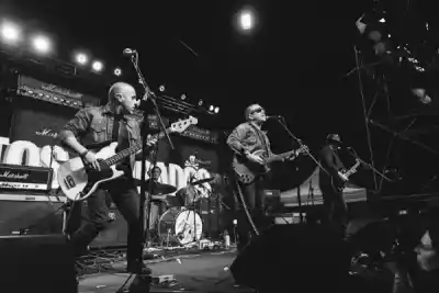 Una banda de Quilmes llega a Posadas y lanza un 2x1 para su show del viernes