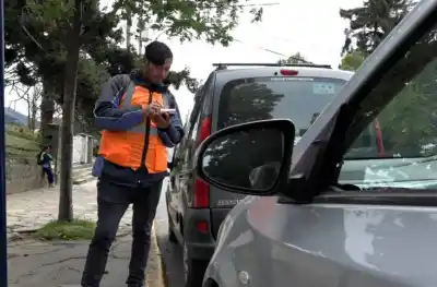 El Concejo define un aumento para los trabajadores del estacionamiento medido