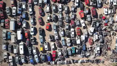 Le robaron la camioneta mientras estaba internada: la encontraron en un desarmadero clandestino