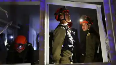 Impacto directo: el momento en que un misil iraní arrasó con la tranquilidad de un hogar israelí