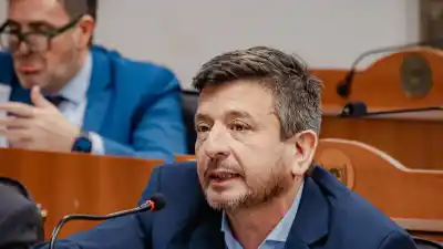 Salud bucal para todos: el Senado convirtió en ley el programa de prótesis gratuitas