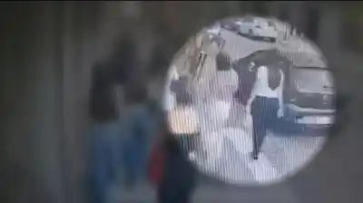 Ramos Mejía: seis adolescentes fueron obligadas a desbloquear sus celulares en una situación de terror