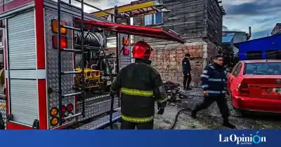 El susto en Avenida Balbín: el fuego que los dueños de casa apagaron antes de que llegaran los bomberos