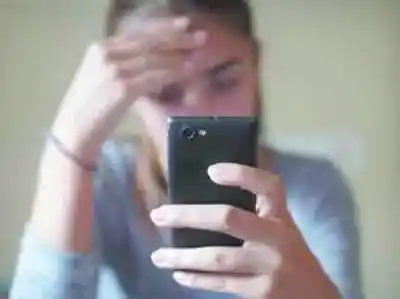 La Justicia amplió la imputación contra una pareja por someter a una adolescente: qué encontraron en sus dispositivos