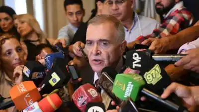 Jaldo celebró que la UNT ya tenga autoridades y les deseó éxito a los nuevos rector y vicerrector