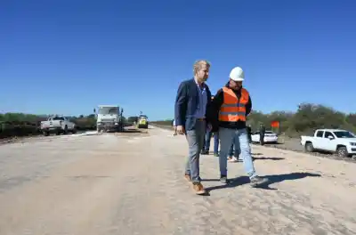 Frigerio sobre la ruta 20: "Hicimos al revés" y mostró un avance que prometieron tres veces