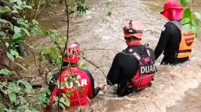 Trágica desaparición en Córdoba: la fuerza del arroyo se llevó a un joven y el desenlace conmociona