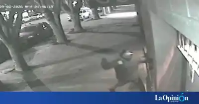 Romper la vidriera no les alcanzó: el comercio de Río Gallegos que ya sufrió dos ataques en un mes