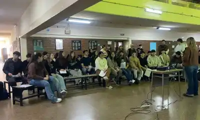 Estudiantes de Rawson se preparan para su primer empleo con talleres gratuitos